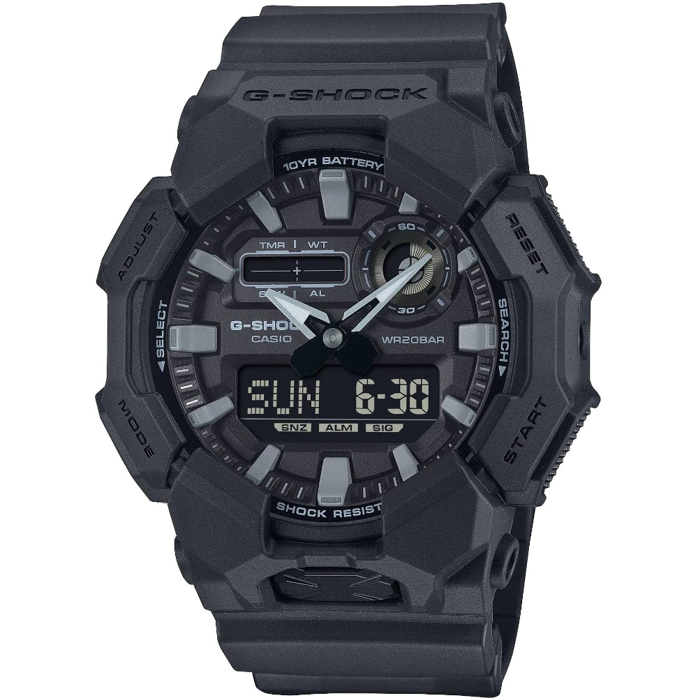 Часовник g-shock ga-010-1a1er Часовник G-Shock Ga-010-1A1Er