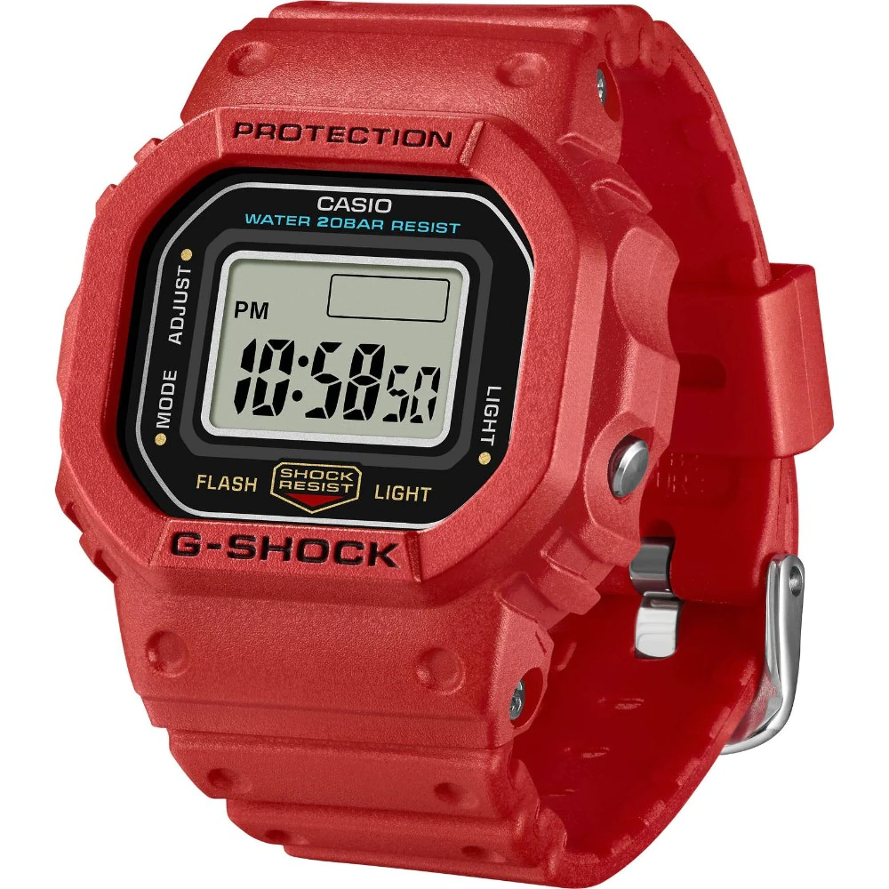 Часовник g-shock dwn-5600-4er Часовник G-Shock Dwn-5600-4Er